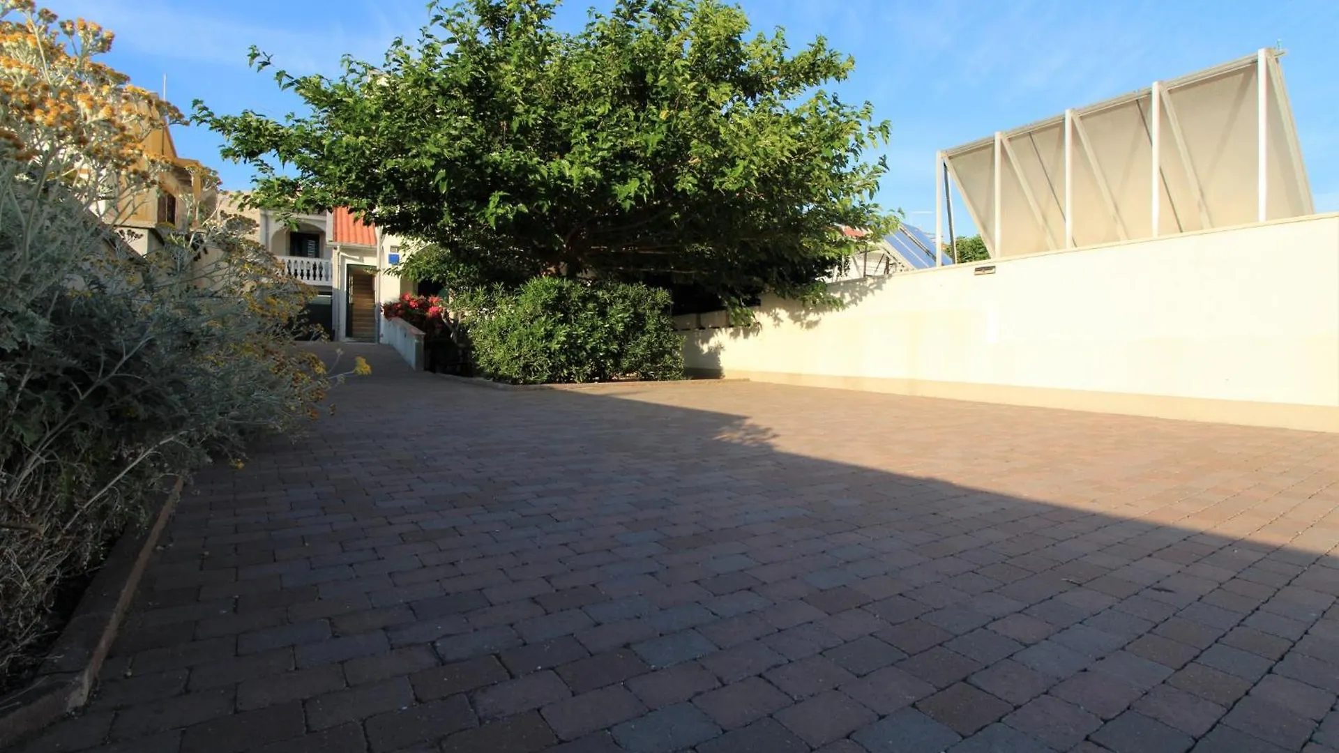 Apartments Frideric Pag Town Croatia